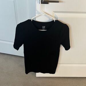 GAP Short Sleeve Black Tee